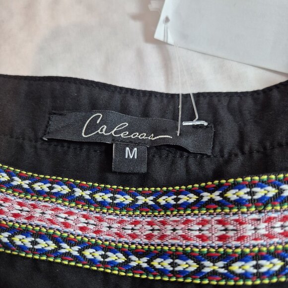 Calessa Women's Size M Floral Peasant Top Black Side Slits Embroidered (53) - Picture 12 of 12